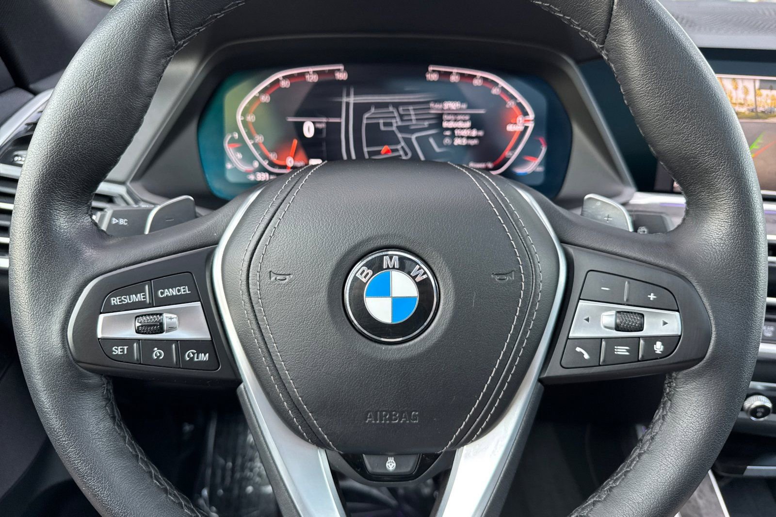 Used 2022 BMW X5 xDrive40i w/ Parking Assistance Package image 23