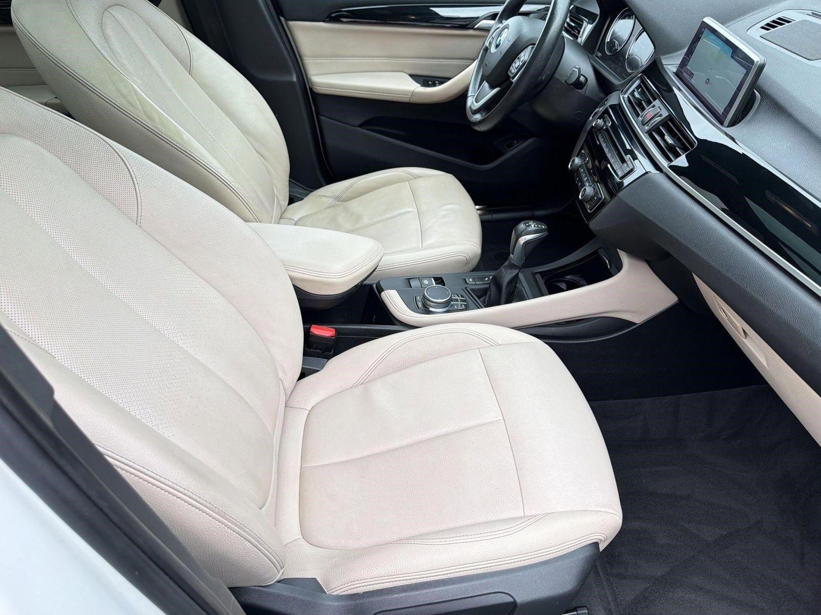 Used 2018 BMW X1 xDrive28i w/ Premium Package AWD/4WD image 31
