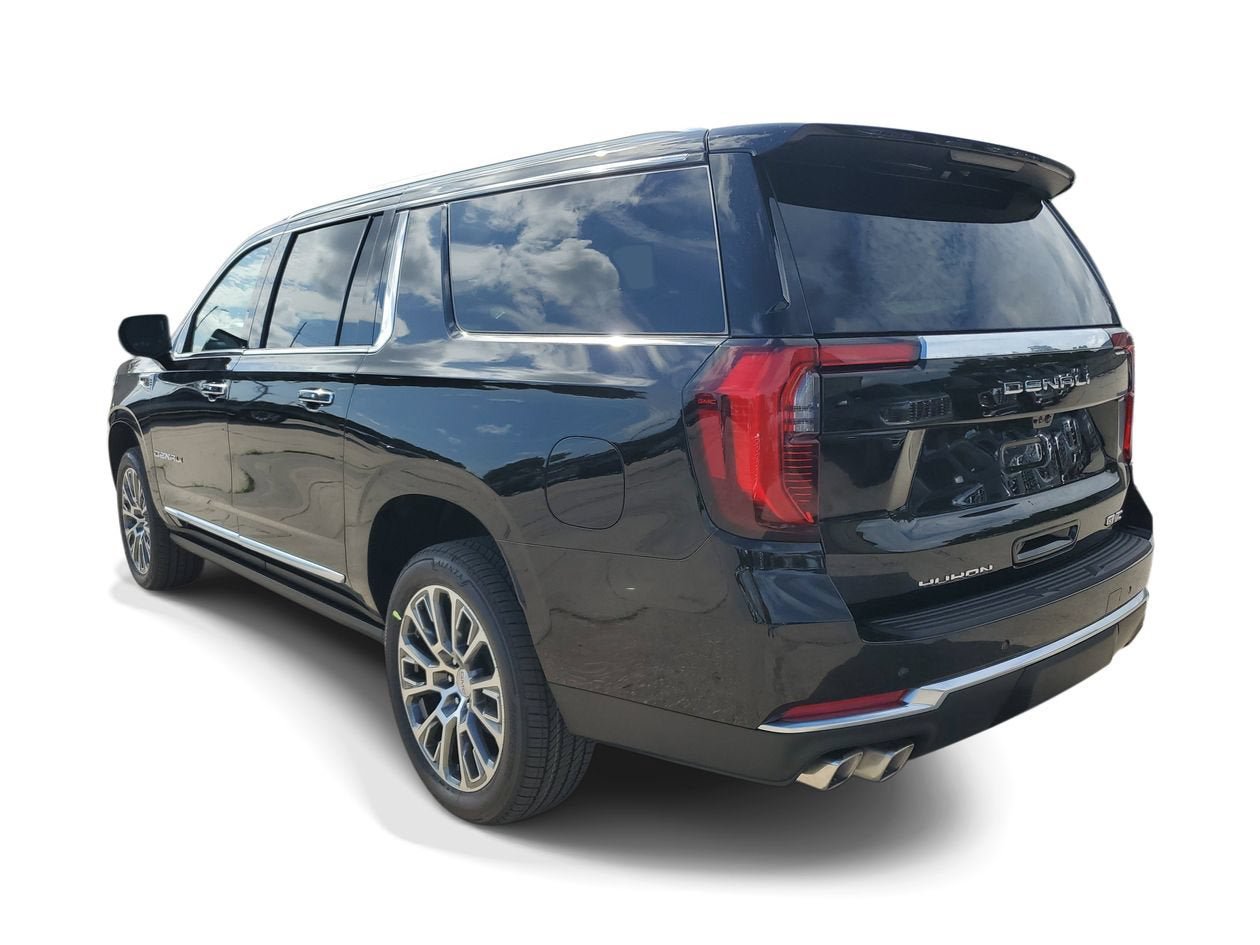 New 2026 GMC Yukon XL Denali w/ Denali Reserve Package AWD/4WD image 4