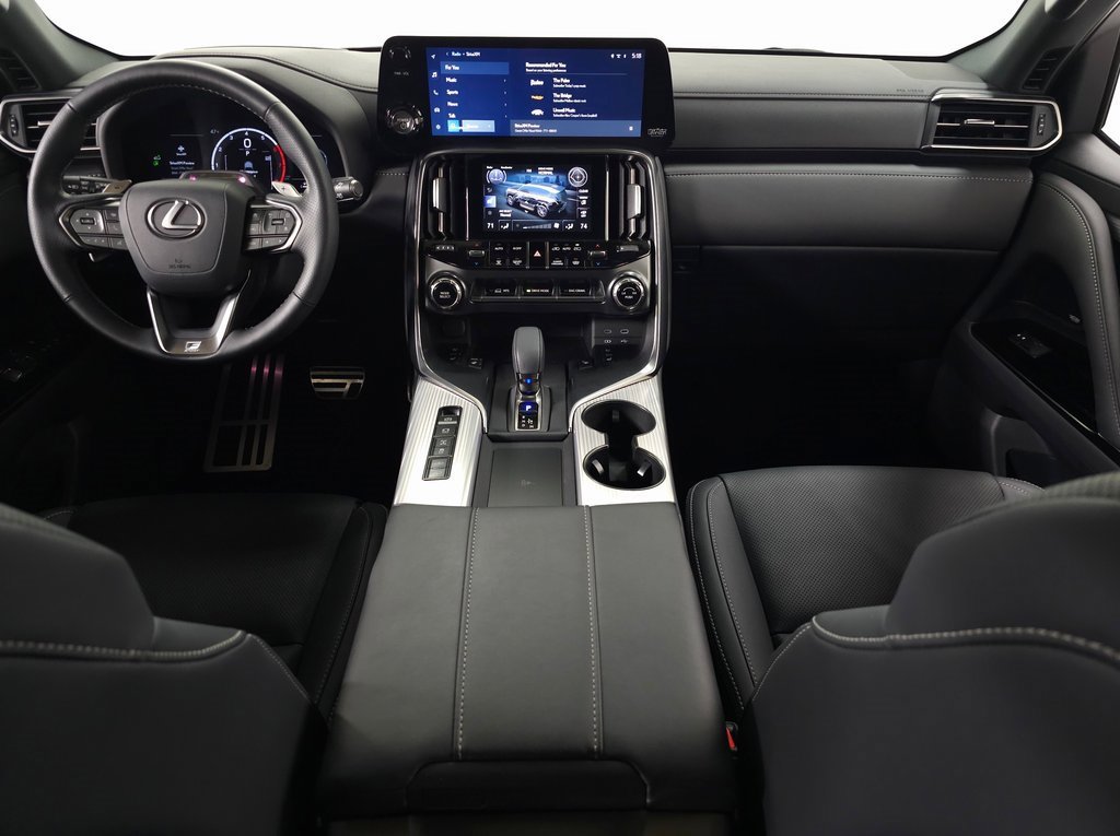 Used 2025 Lexus LX 700h F Sport image 16