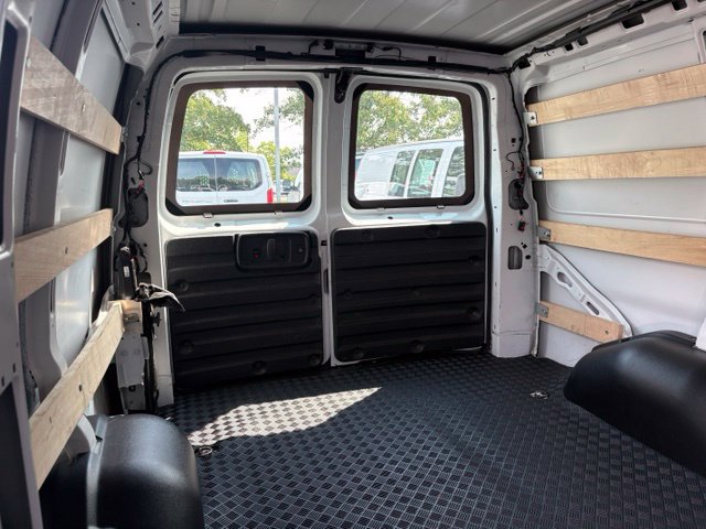 Used 2025 Chevrolet Express 2500 w/ Driver Convenience Package RWD image 14