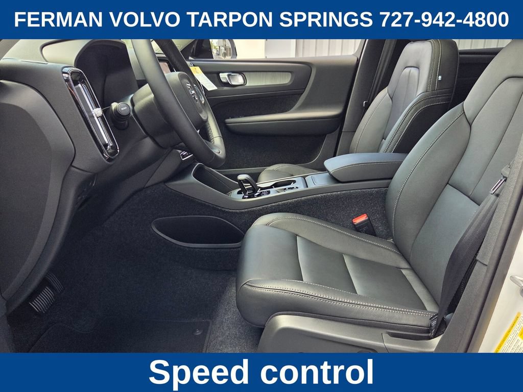 New 2026 Volvo XC40 B5 Core AWD/4WD image 14