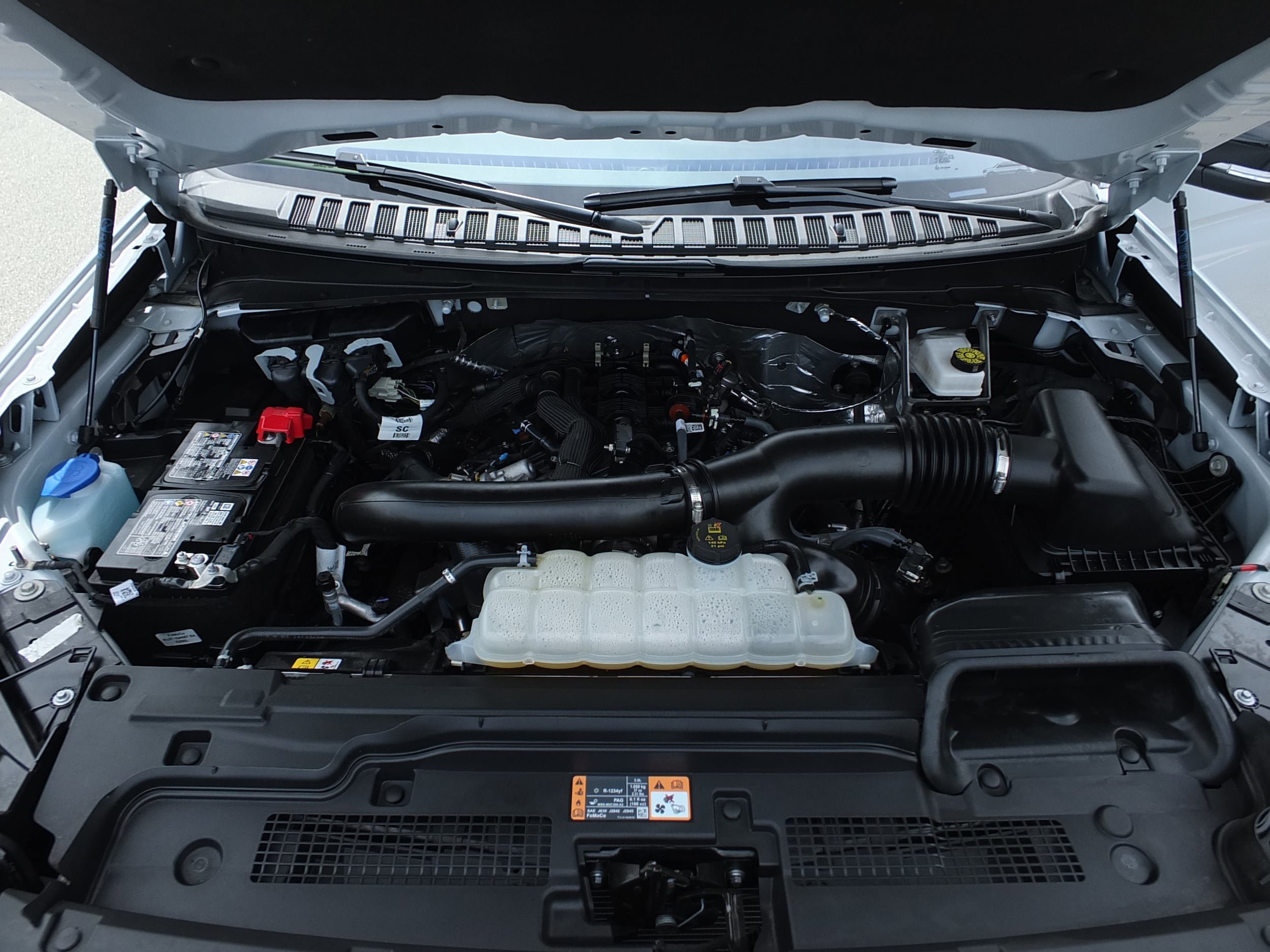 Used 2025 Ford Expedition Max Active RWD image 11