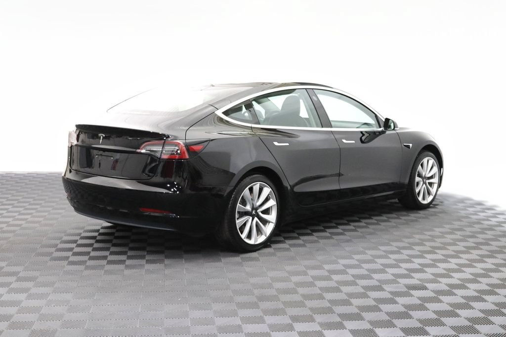 Used 2019 Tesla Model 3 Standard Range RWD image 7