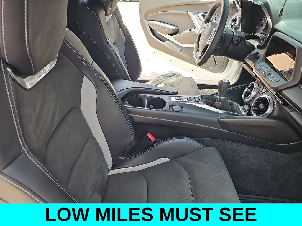 Used 2019 Chevrolet Camaro SS RWD image 10