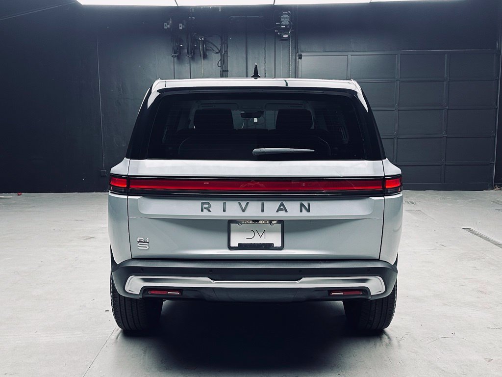 Used 2024 Rivian R1S Adventure Dual AWD/4WD image 7