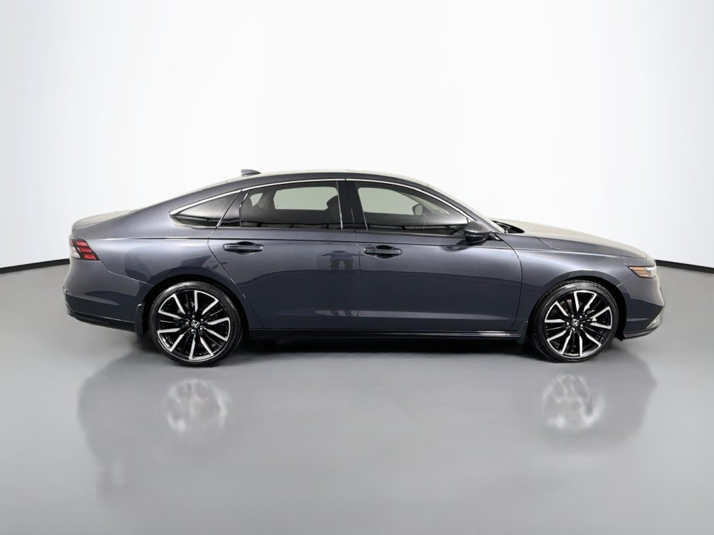Used 2025 Honda Accord Touring image 8