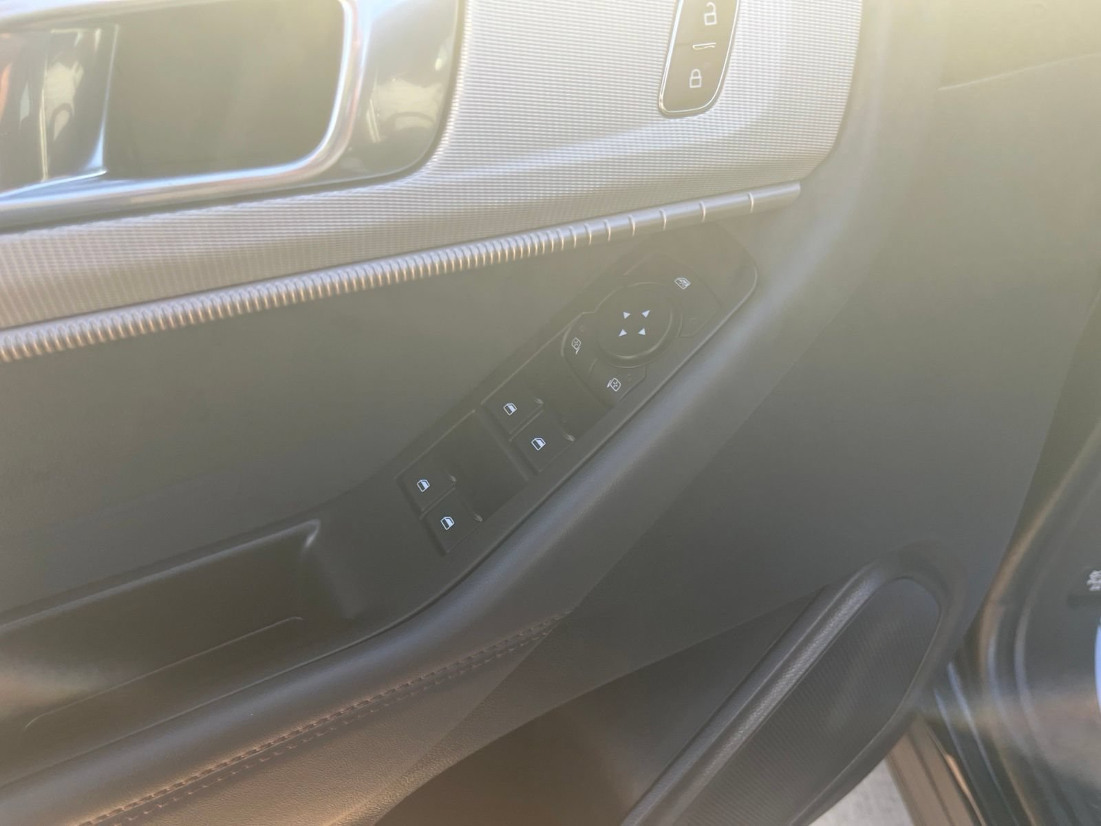 New 2027 Ford Explorer Active AWD/4WD image 11