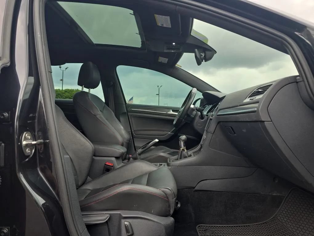 Used 2019 Volkswagen GTI Autobahn FWD image 42
