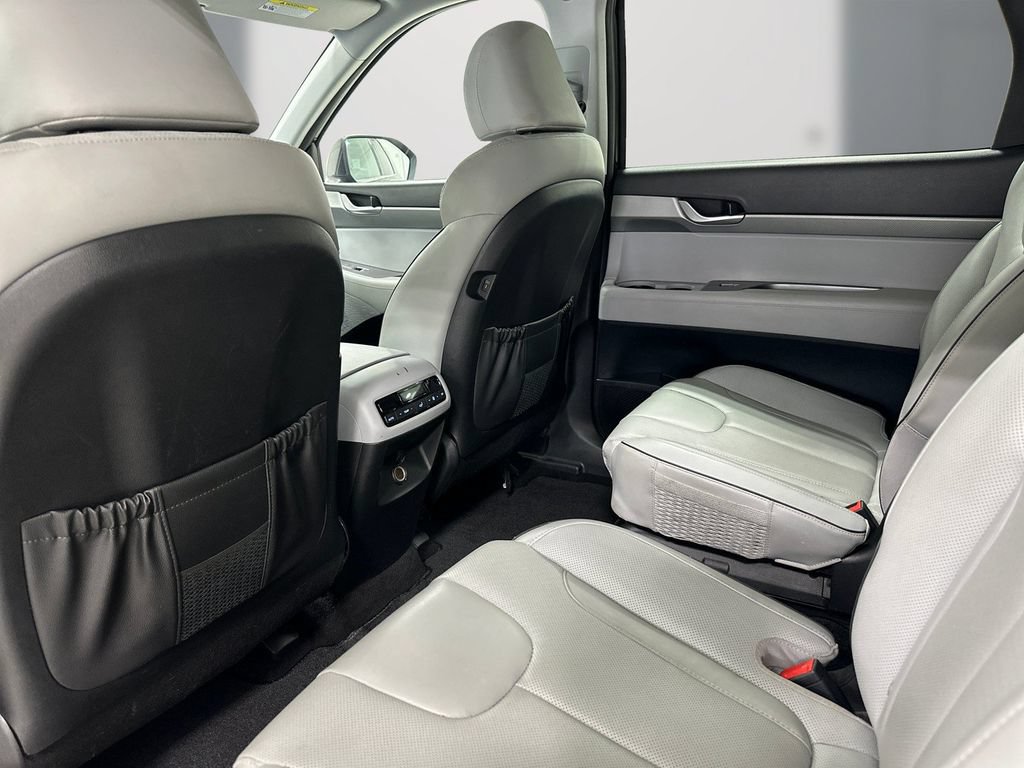 Certified 2024 Hyundai Palisade SEL FWD image 16