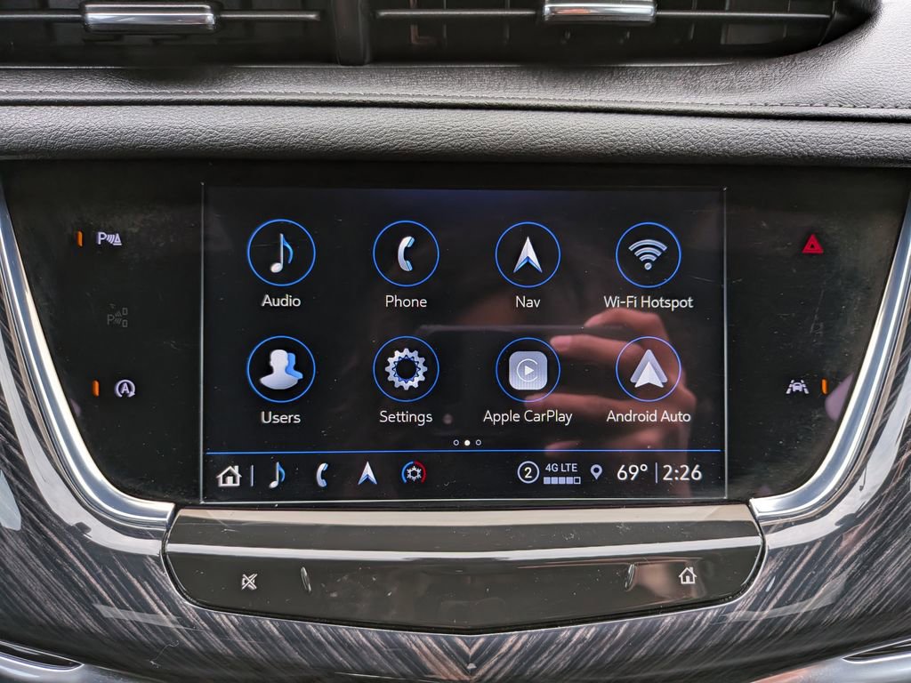 Used 2025 Cadillac XT6 Premium Luxury w/ LPO, Floor Liner Package image 21