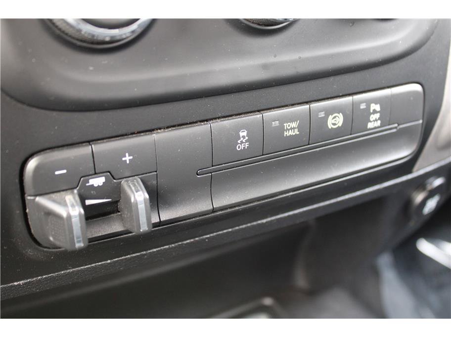 Used 2017 RAM 2500 Tradesman w/ Chrome Appearance Group image 24