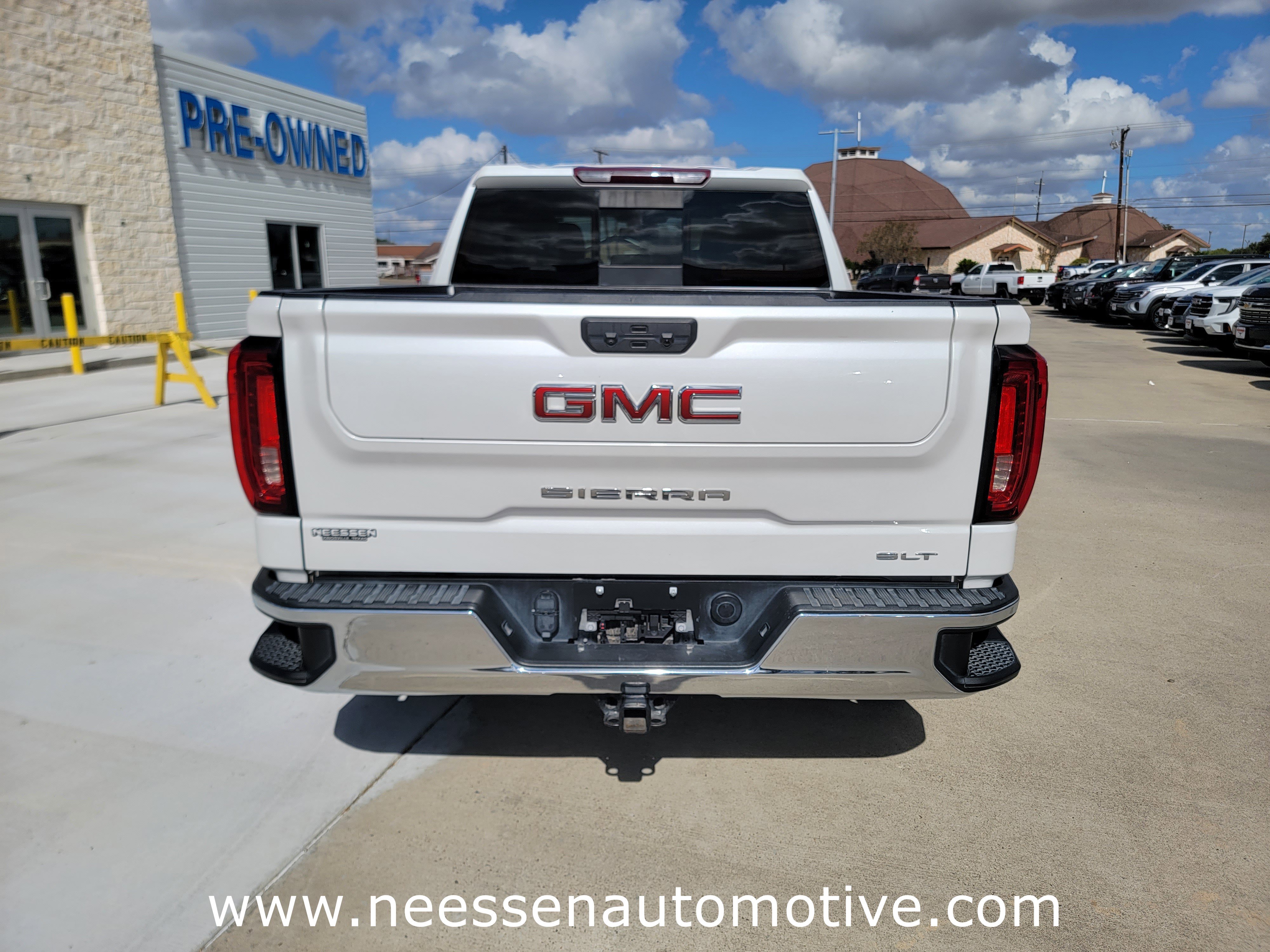 Used 2022 GMC Sierra 1500 SLT w/ SLT Convenience Package image 6