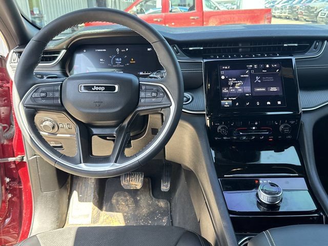 Used 2023 Jeep Grand Cherokee L Laredo AWD/4WD image 8