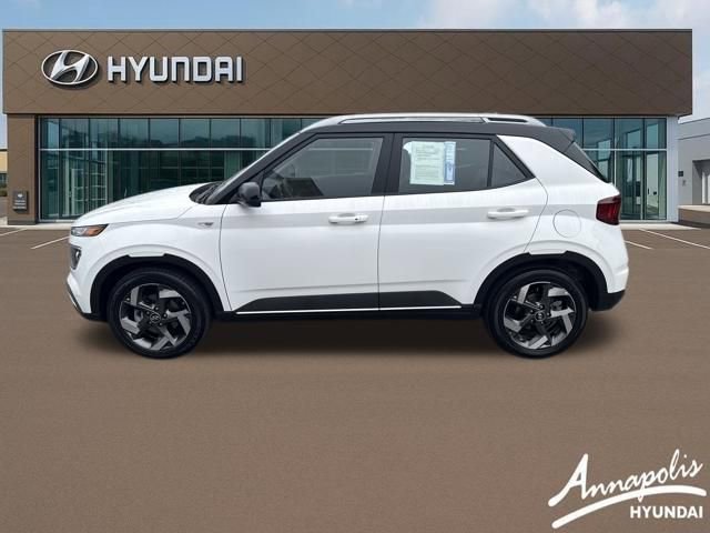 Certified 2026 Hyundai Venue SEL image 2
