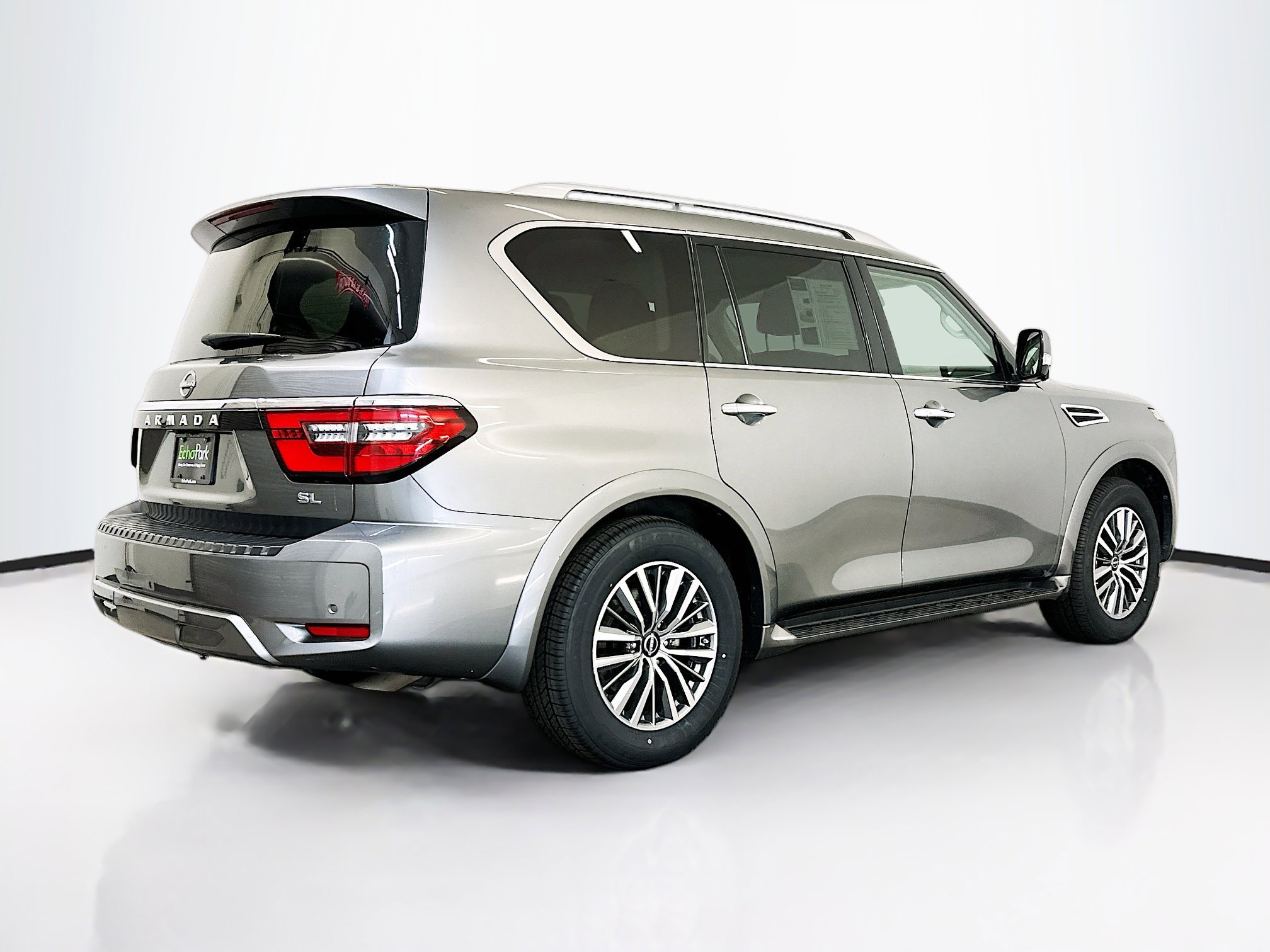 Used 2024 Nissan Armada SL image 9