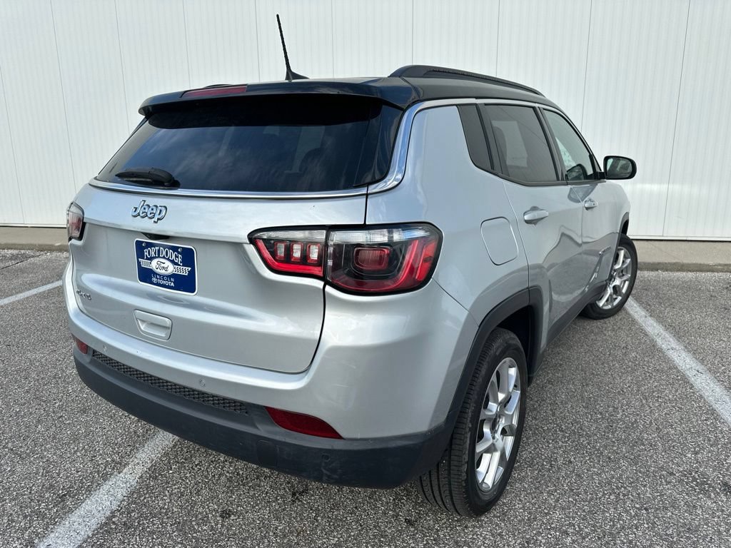 Used 2025 Jeep Compass Limited AWD/4WD image 7