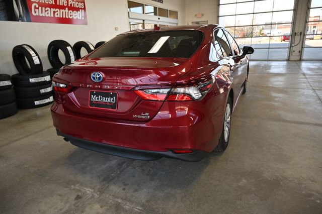 Used 2021 Toyota Camry LE FWD image 6