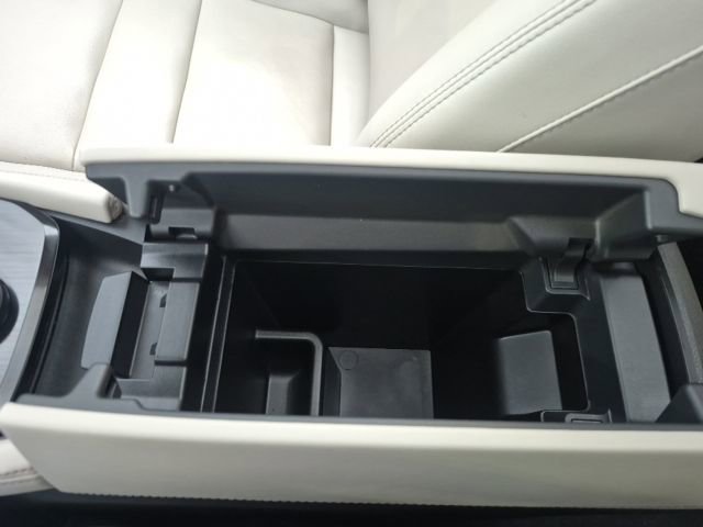 Used 2023 Nissan Rogue SL image 28