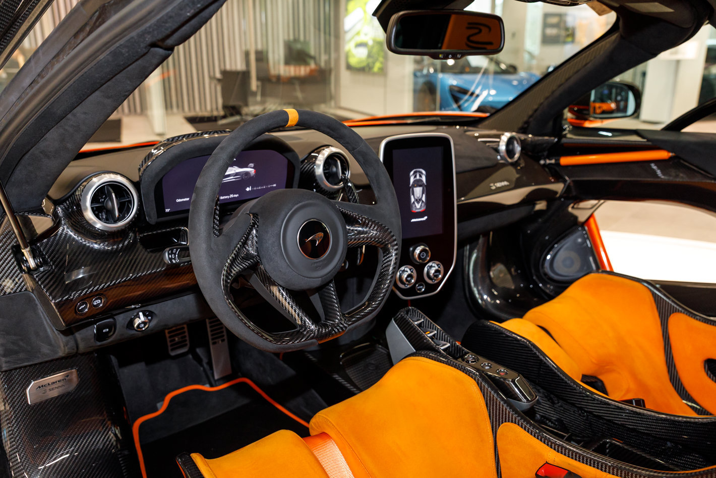 Used 2019 McLaren Senna RWD image 47