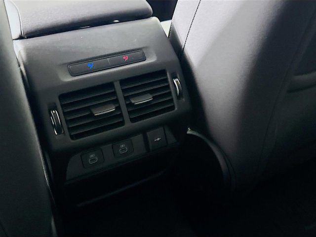 Used 2025 Land Rover Discovery Sport S image 26