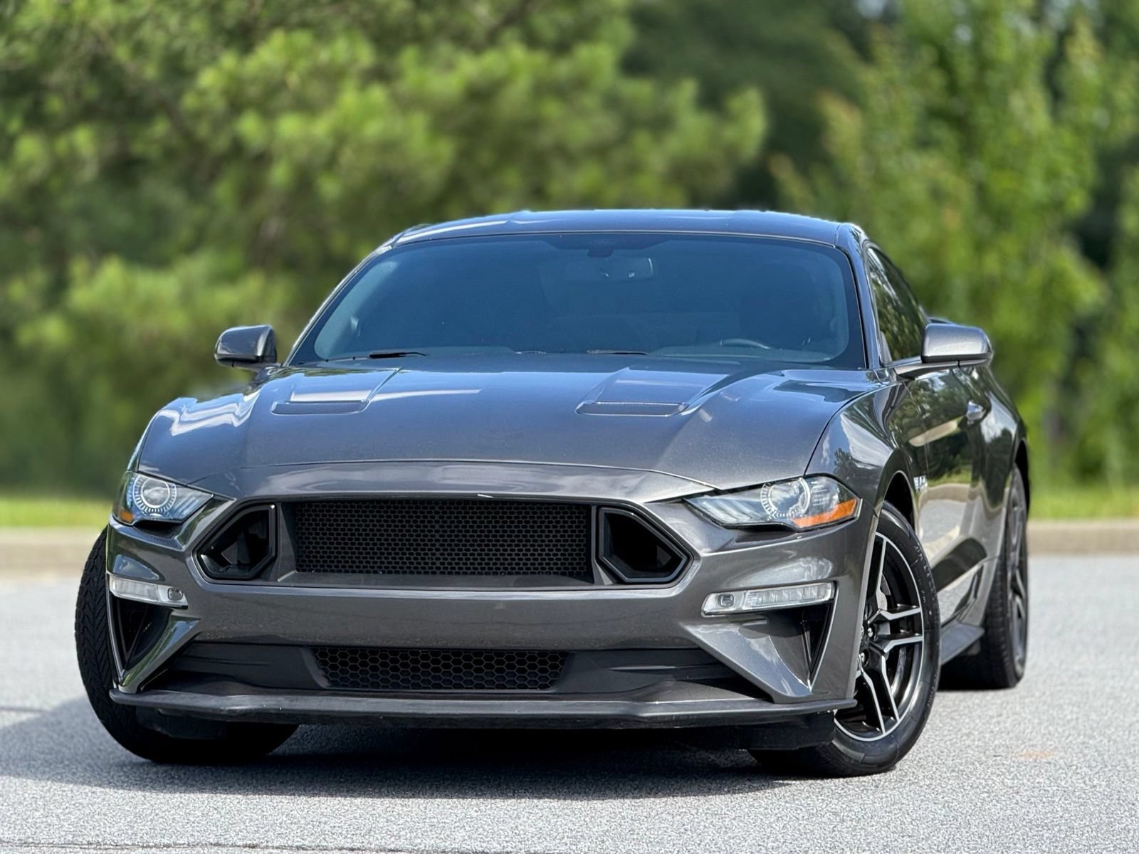 Used 2019 Ford Mustang GT w/ Equipment Group 301A RWD image 2