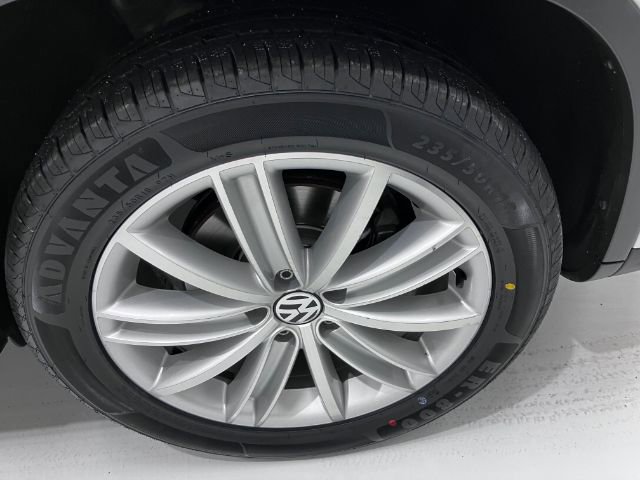 Used 2014 Volkswagen Tiguan SEL image 14