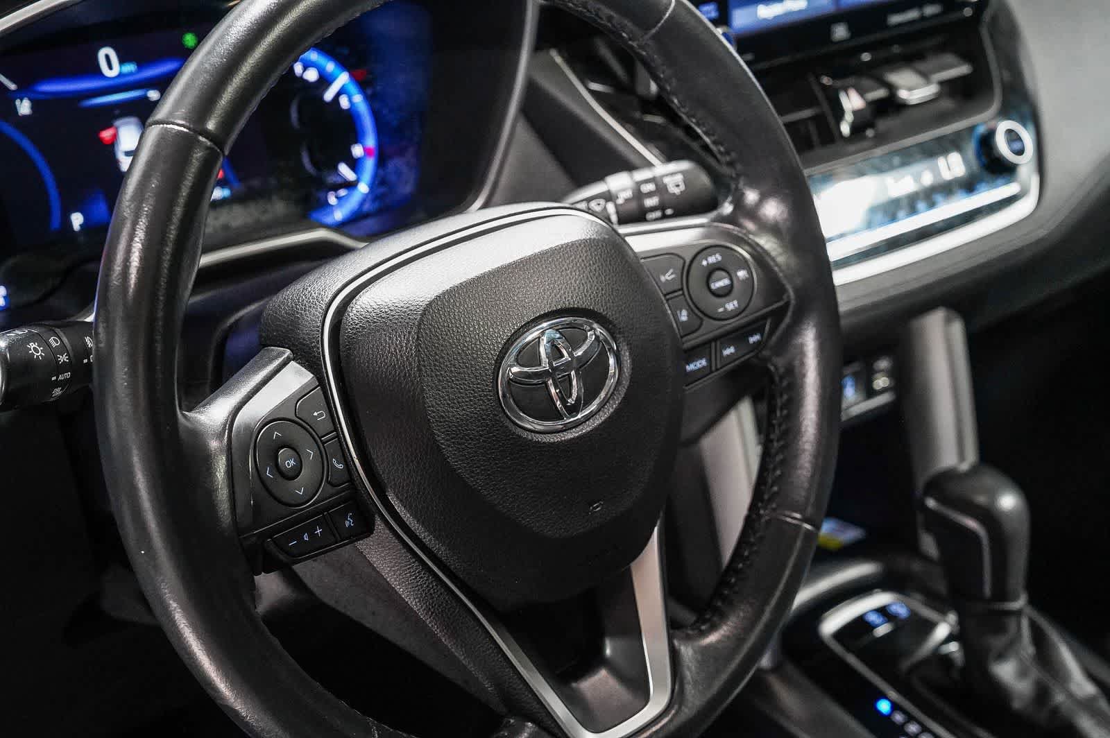 Certified 2022 Toyota Corolla Cross XLE w/ Convenience Package AWD/4WD image 22