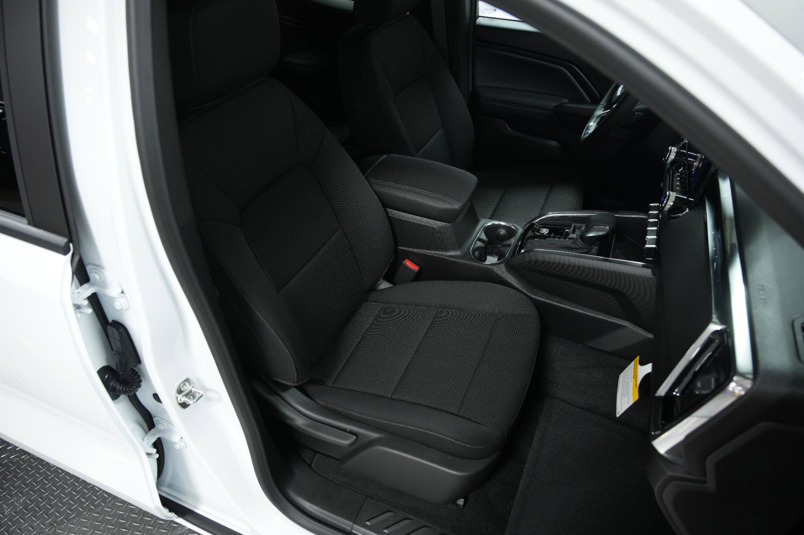 New 2026 GMC Canyon Elevation image 15