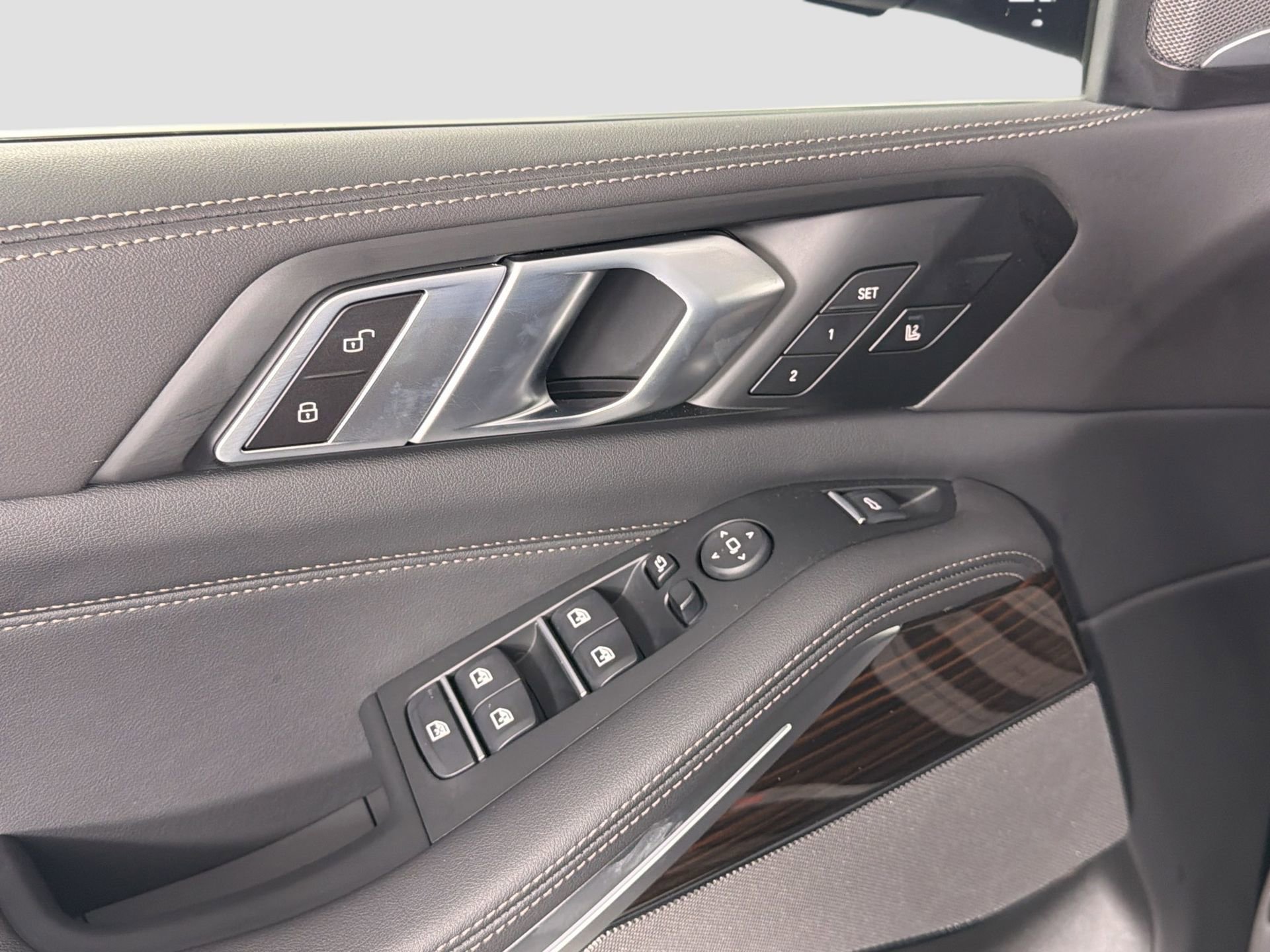 New 2026 BMW X5 sDrive40i w/ Climate Comfort Package image 17