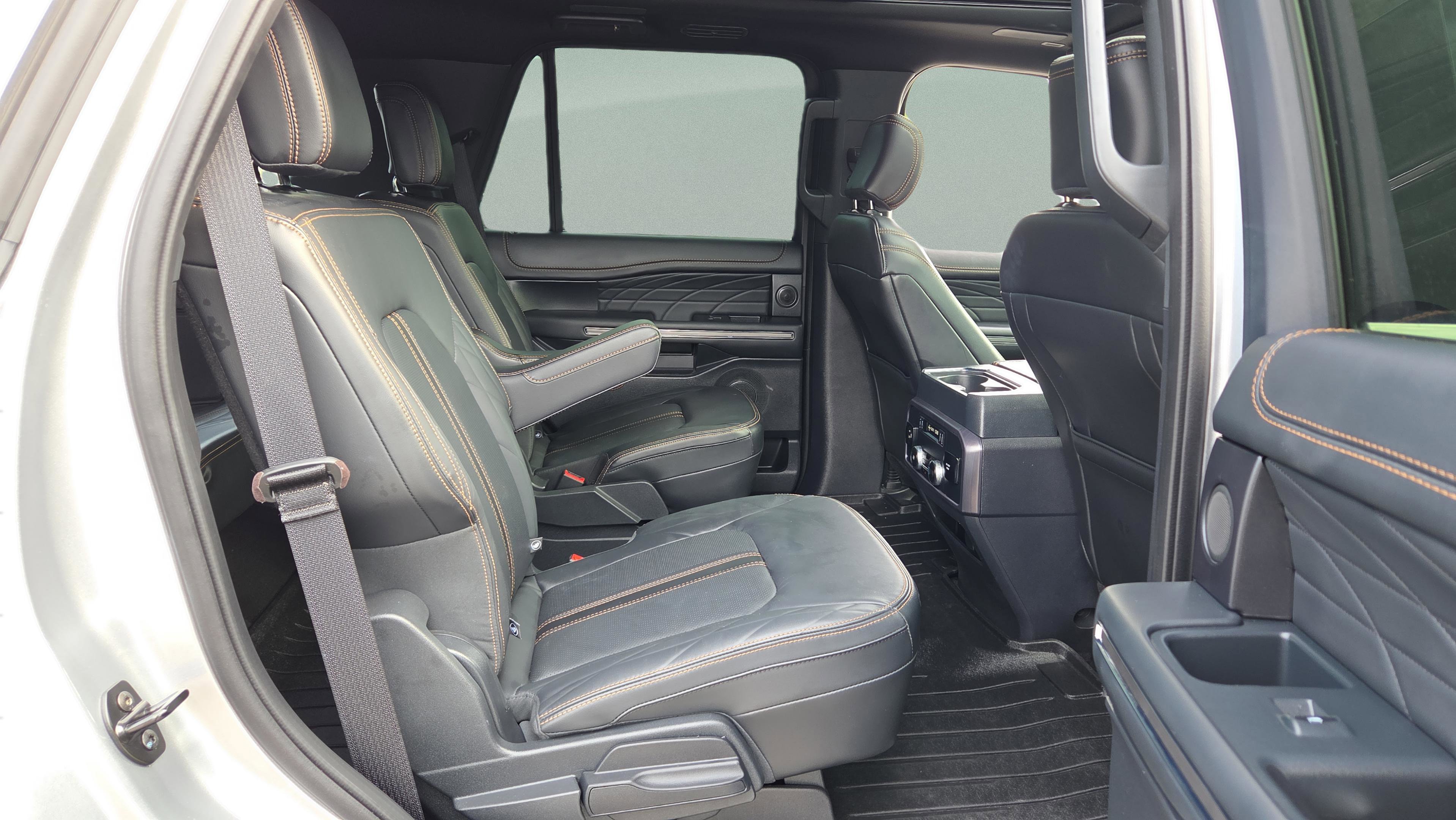 Used 2023 Ford Expedition Platinum RWD image 18