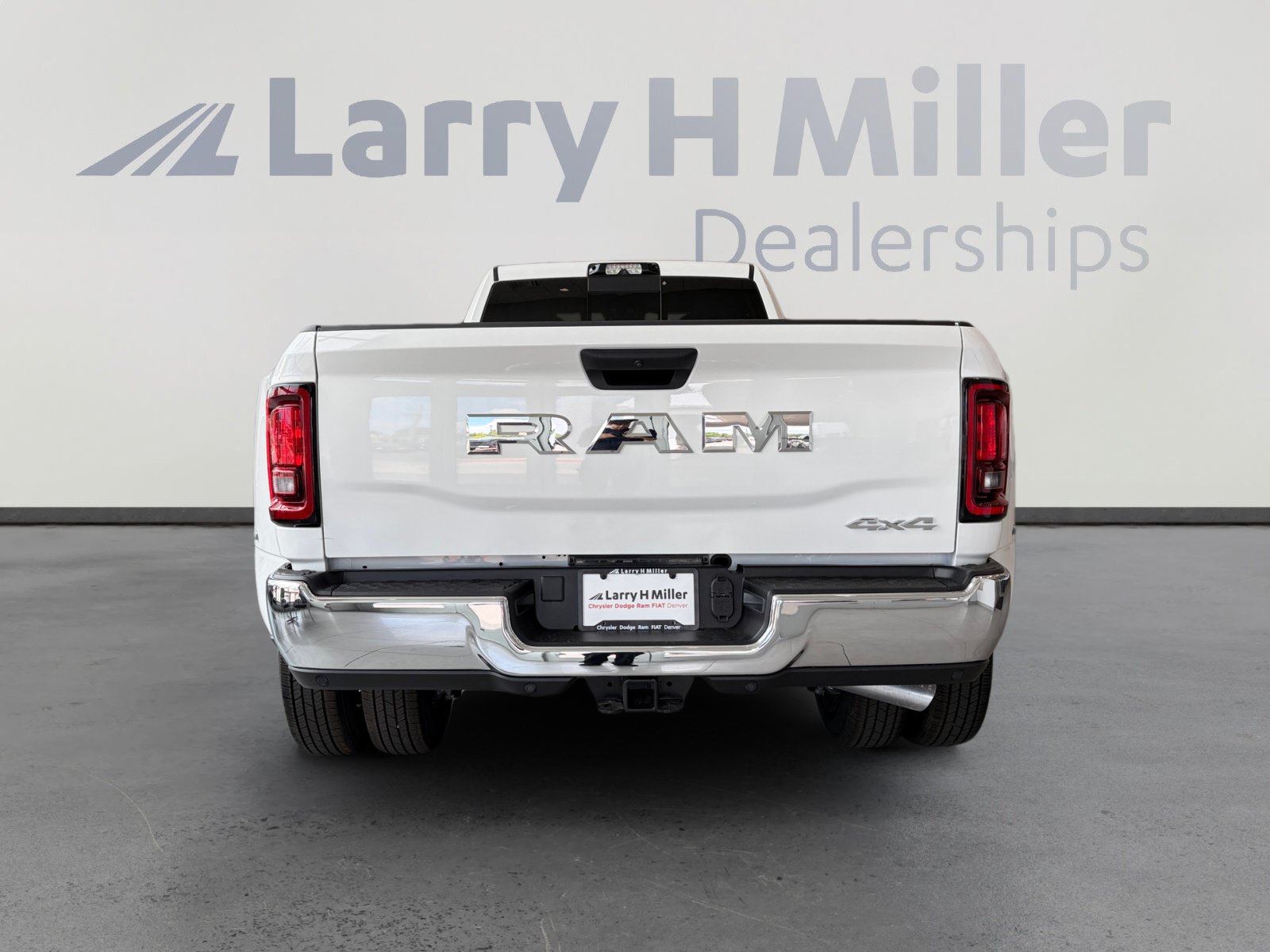 New 2026 RAM 3500 Tradesman AWD/4WD image 4