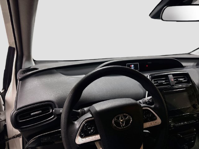 Used 2017 Toyota Prius Two FWD image 11