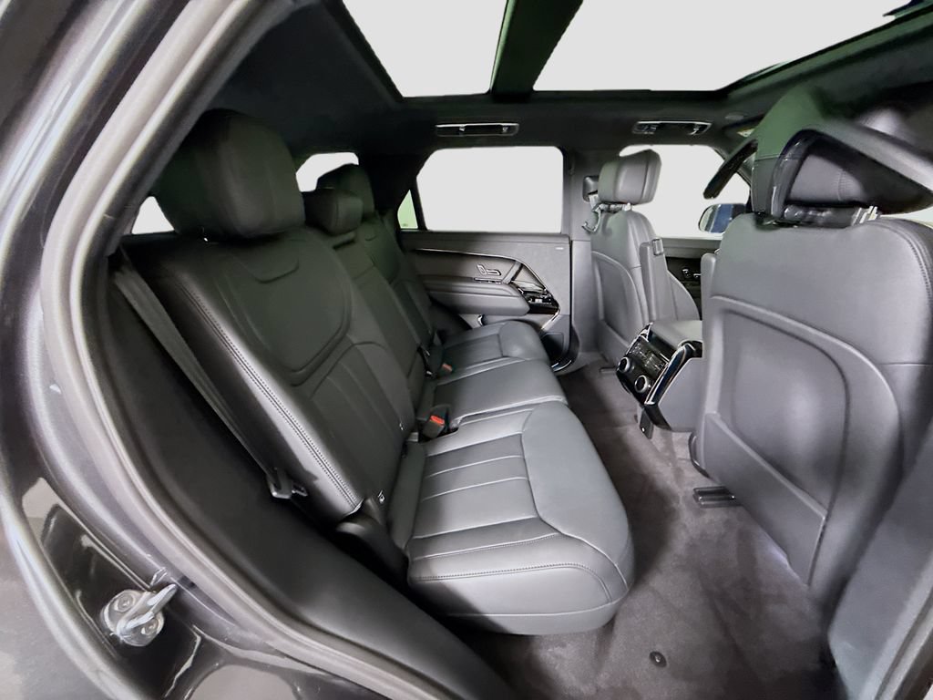 New 2026 Land Rover Range Rover Sport Dynamic SE AWD/4WD image 24