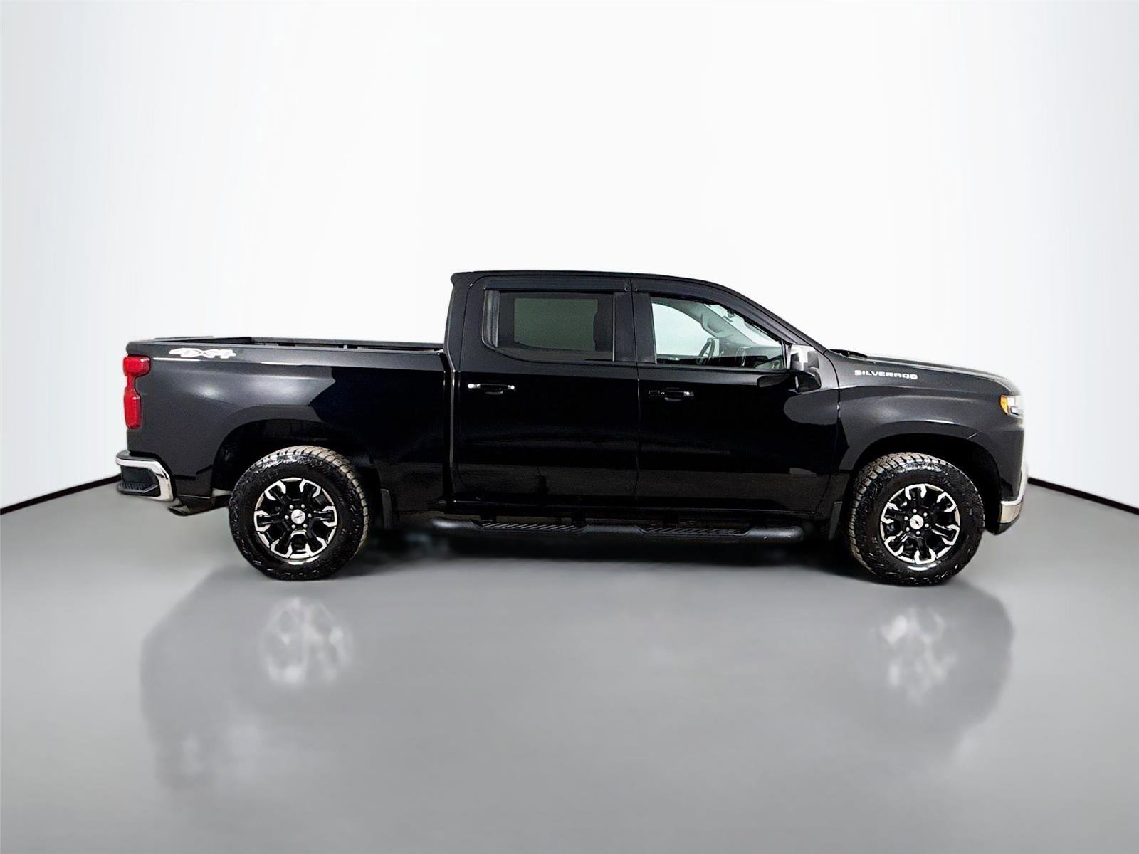 Used 2022 Chevrolet Silverado 1500 LT image 10
