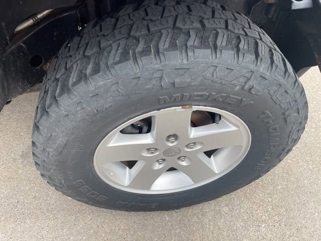 Used 2012 Jeep Wrangler Sport AWD/4WD image 17