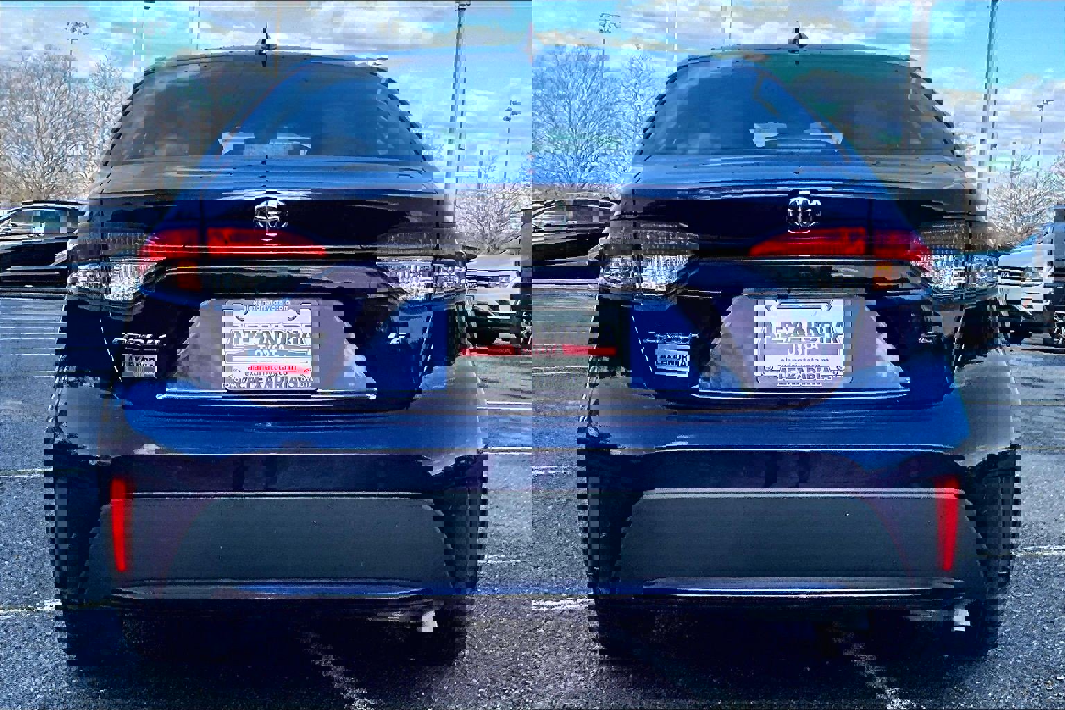 Used 2022 Toyota Corolla LE w/ LE Convenience Package image 4