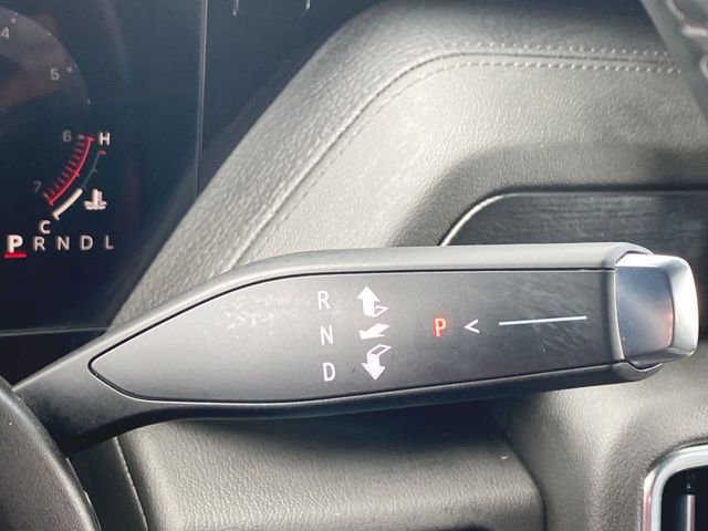 Used 2025 GMC Yukon XL Denali AWD/4WD image 16