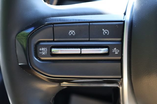 Used 2024 Chevrolet Colorado LT w/ LT Convenience Package III AWD/4WD image 8