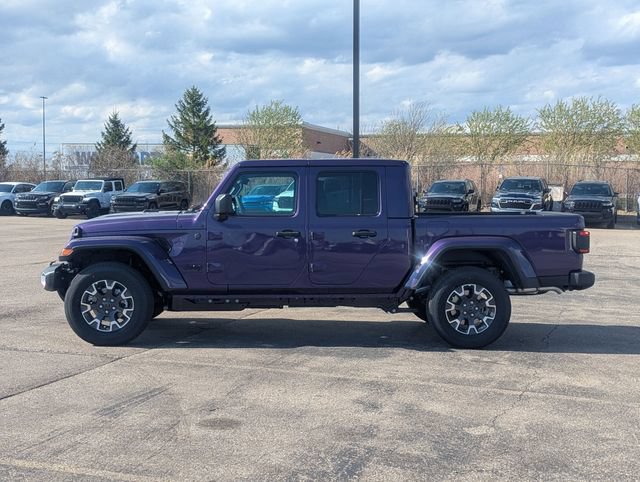 New 2026 Jeep Gladiator Sport AWD/4WD image 6