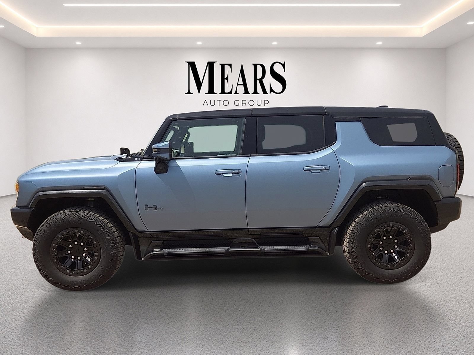 Used 2024 GMC Hummer EV 3X w/ Omega Edition AWD/4WD image 2
