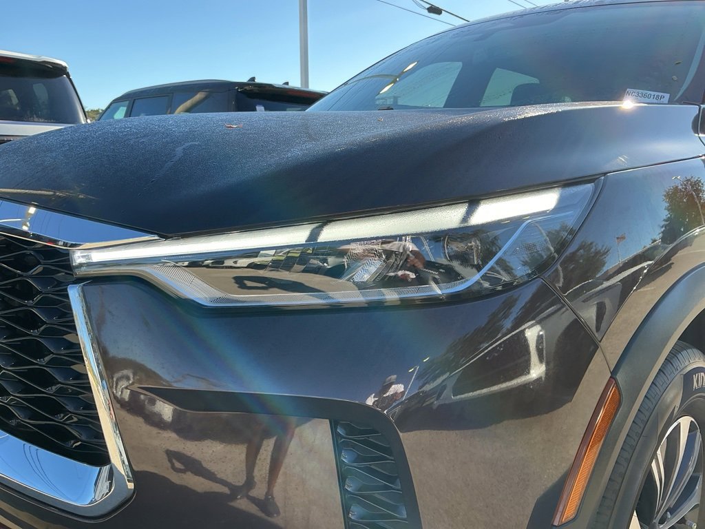 Certified 2022 INFINITI QX60 Pure image 8