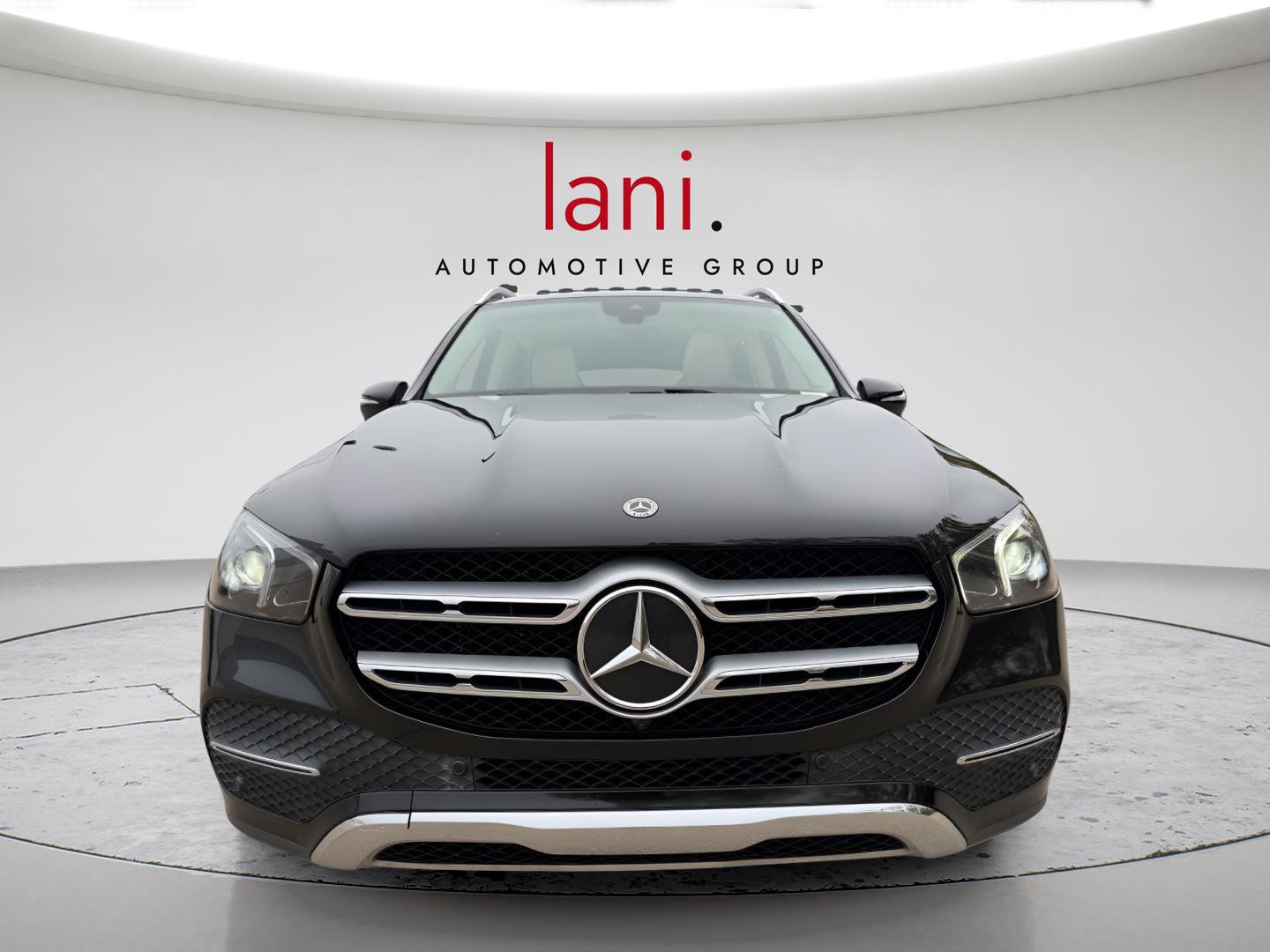 Used 2021 Mercedes-Benz GLE 350 w/ Premium Package image 2