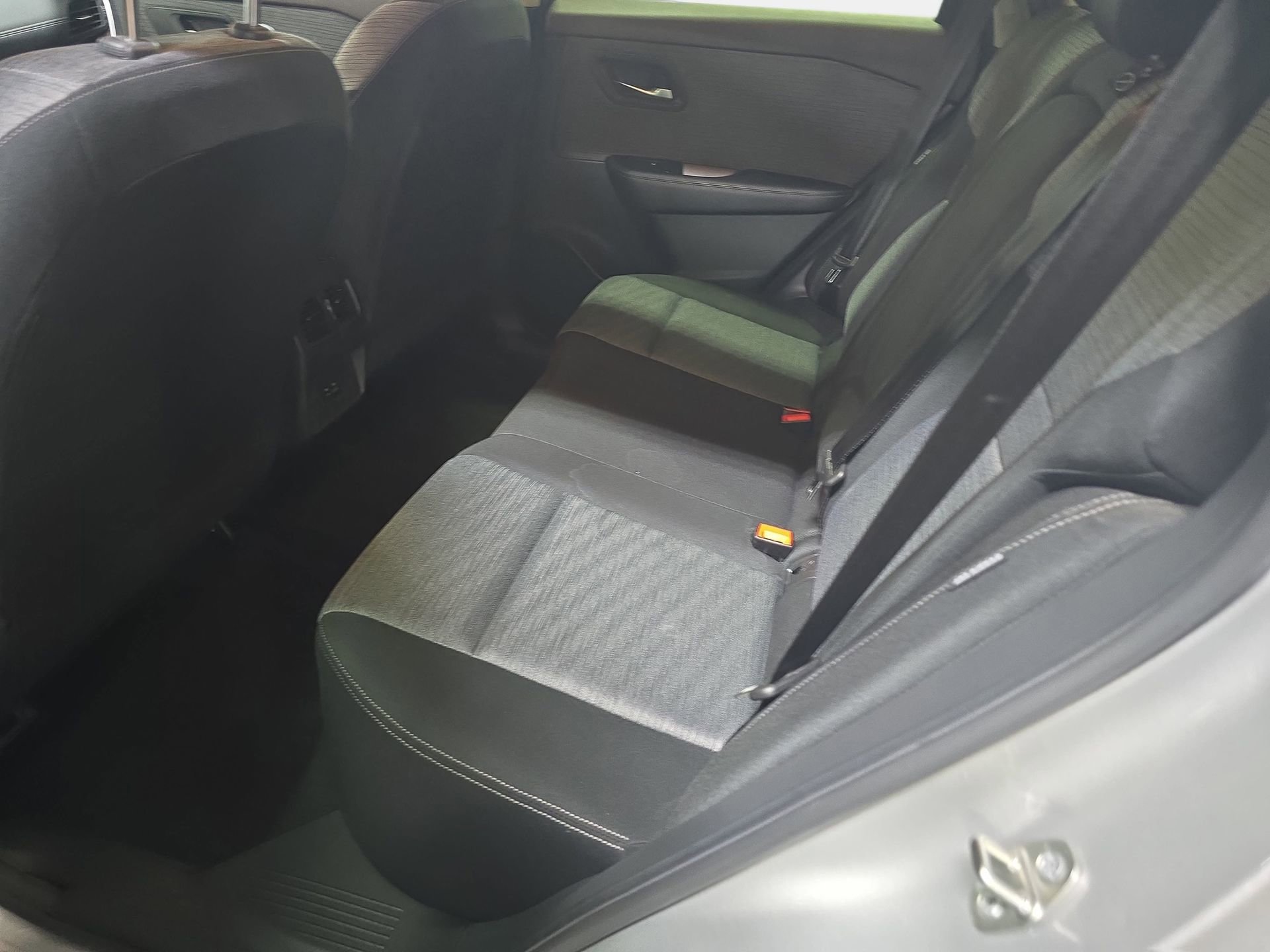 Certified 2023 Nissan Rogue SV FWD image 14