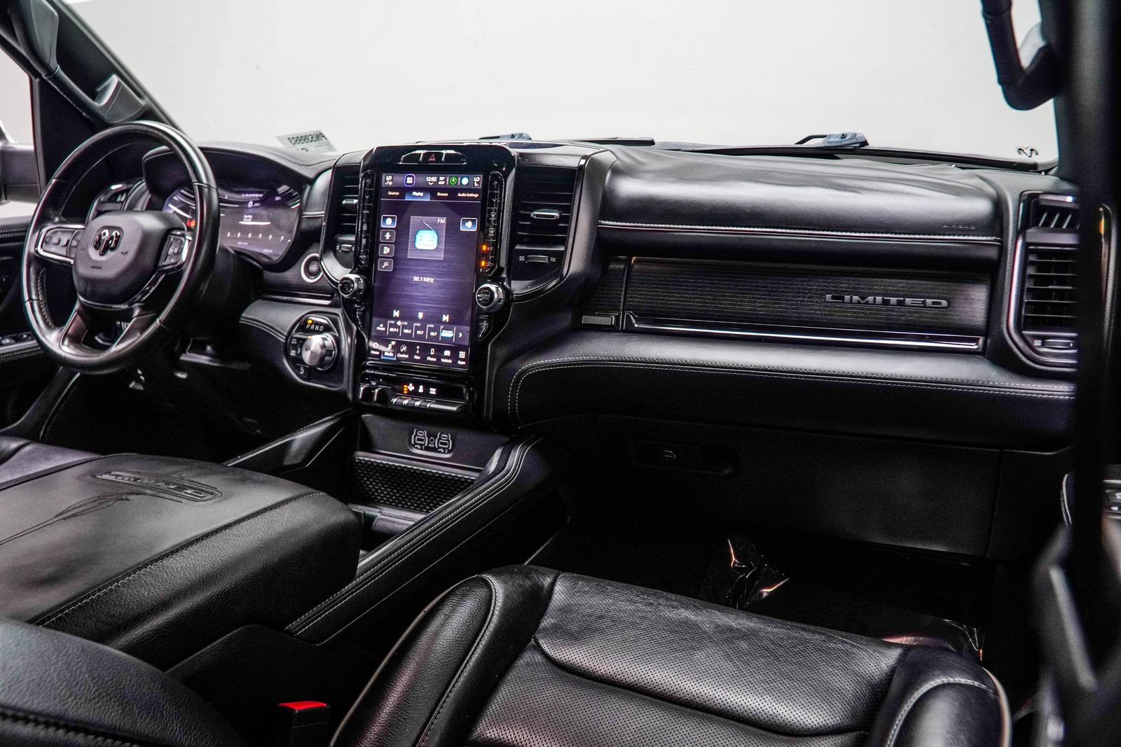 Used 2023 RAM 1500 Limited AWD/4WD image 17