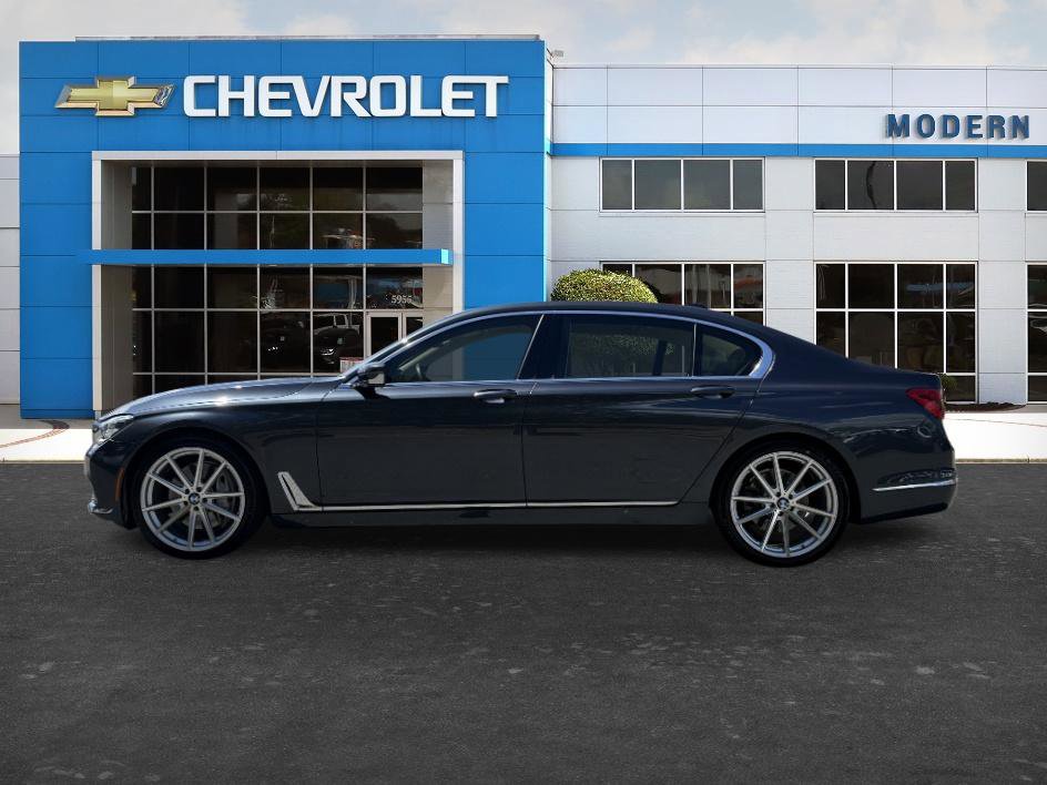 Used 2016 BMW 750i xDrive AWD/4WD image 2