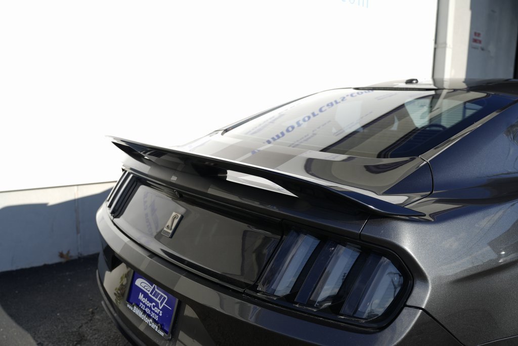 Used 2017 Ford Mustang Shelby GT350 image 19
