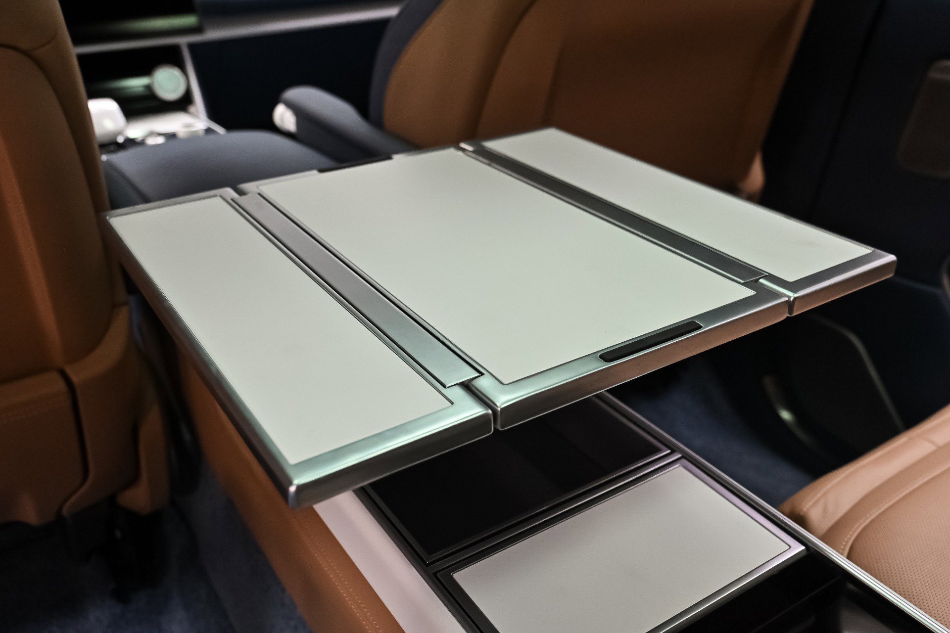 Used 2023 Land Rover Range Rover LWB SV Autobiography image 39