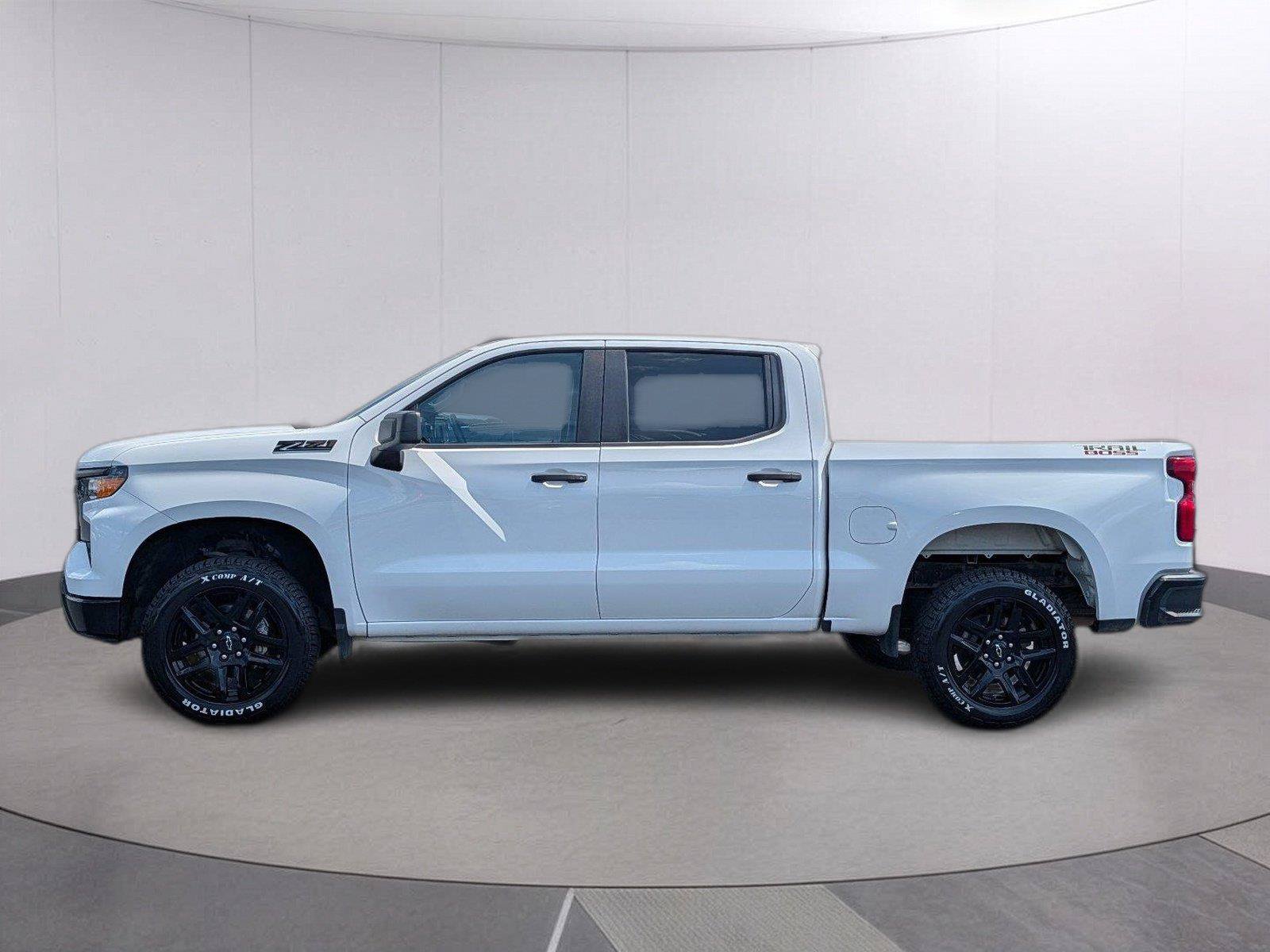 Used 2023 Chevrolet Silverado 1500 Custom Trail Boss w/ LPO, Dark Essentials Package AWD/4WD image 2