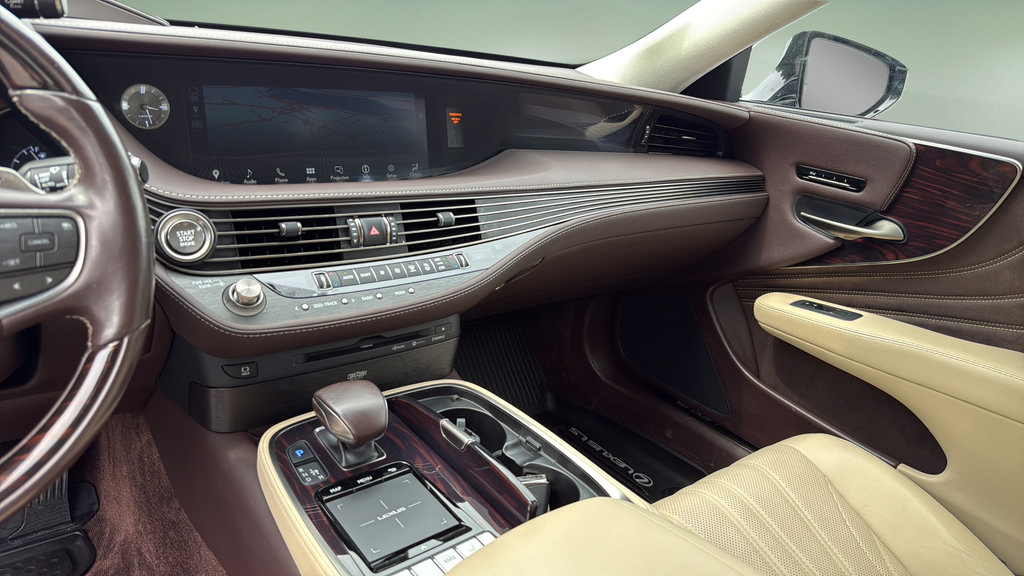 Used 2019 Lexus LS 500 AWD w/ Interior Upgrade Package image 28
